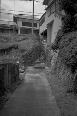 突き当りは階段