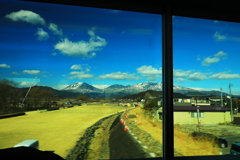 流れる車窓　日光連山