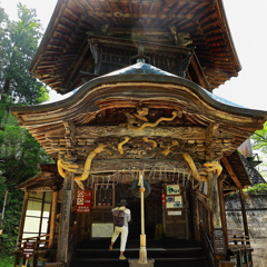 建築構造と龍の装飾