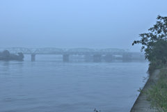 濃霧注意報の朝