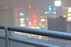 東京が雪の日　　ざわめき