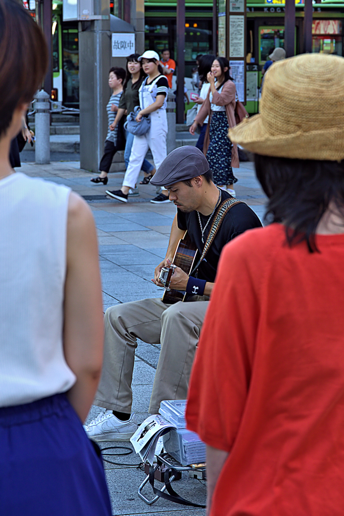マスクロイド　「ラテンビート×情熱のギタープレイ」