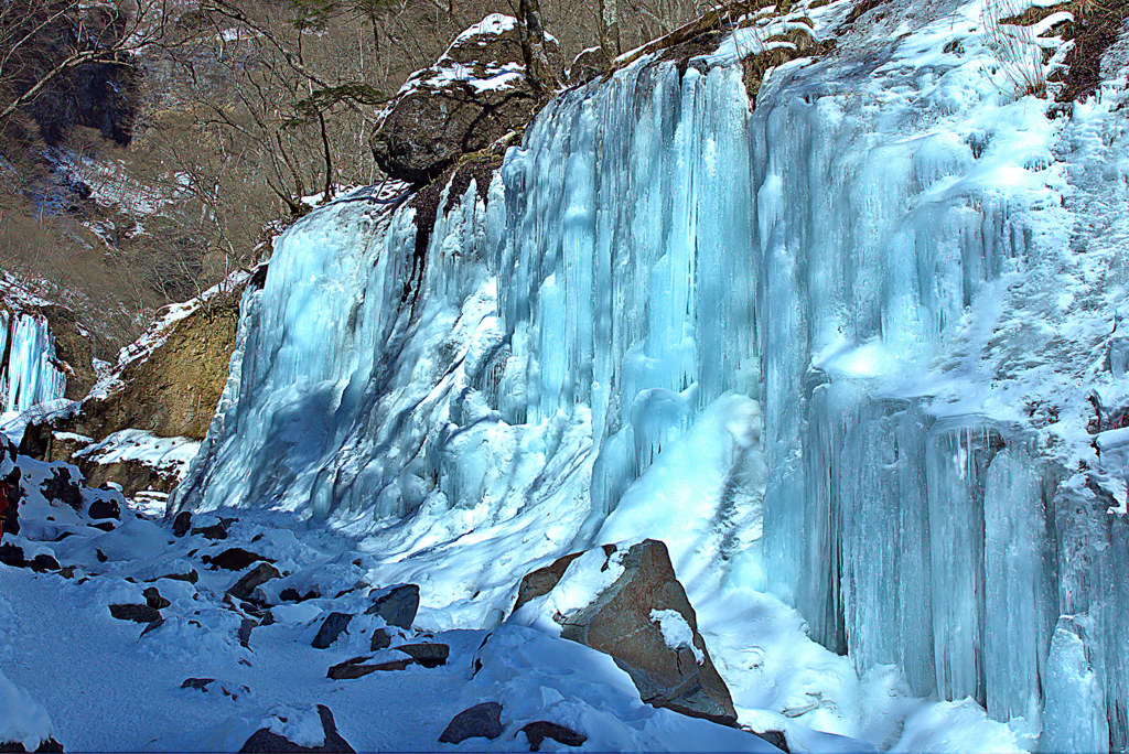 日光　雲龍渓谷　　友知らず
