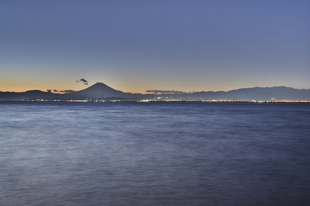 海と富士