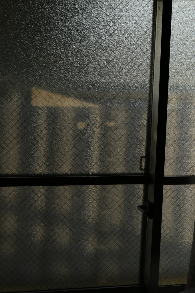 ２０１４０４１０夕方のガラス１