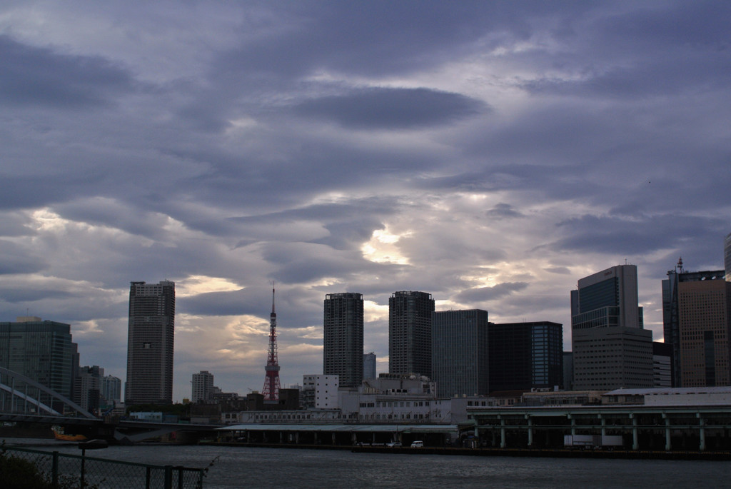 怪しい雲行き…