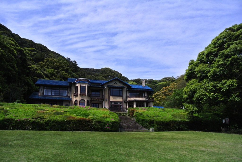 鎌倉・青屋根の洋館…
