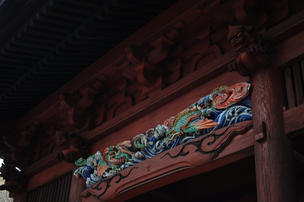 極彩の二天門…