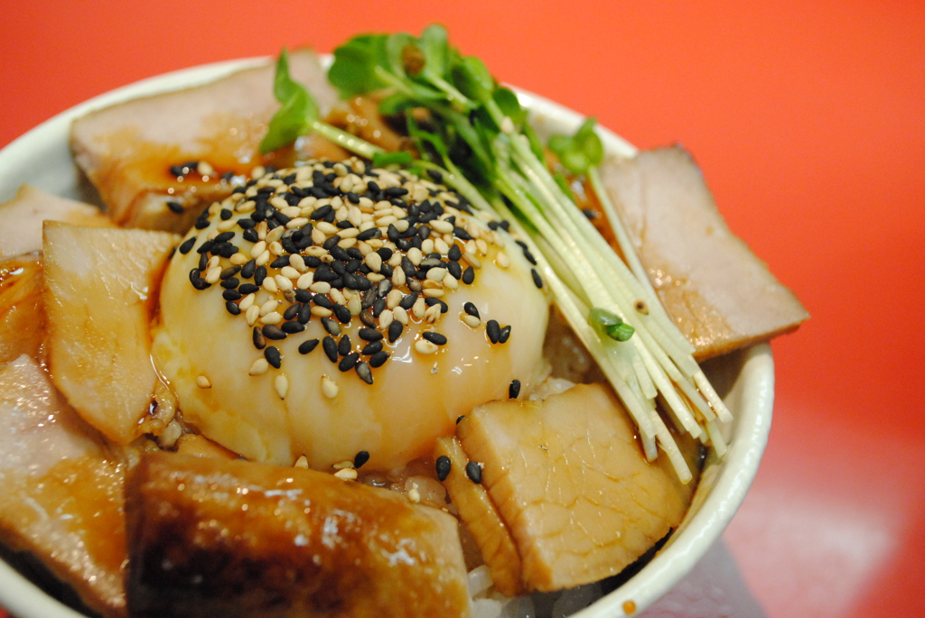 柴崎亭　ミニチャーシュ玉子丼