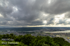 鏡山～通り雨が降る町～
