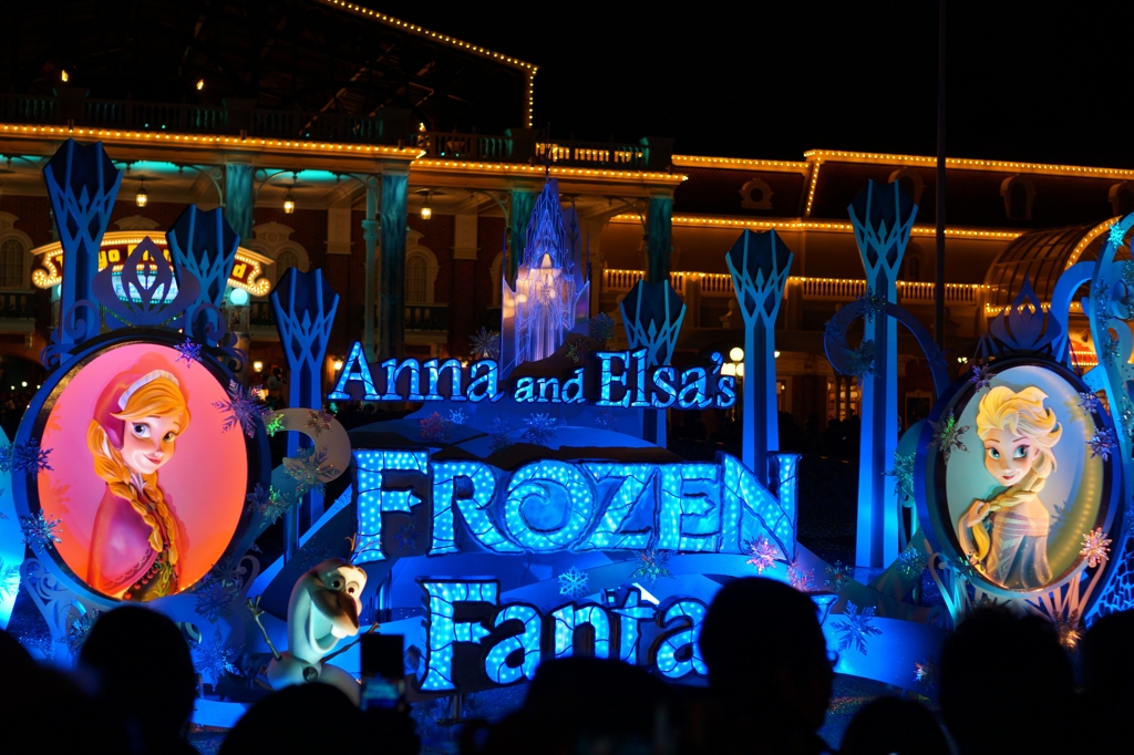 Anna and Elsa