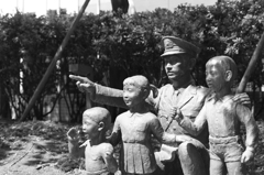 向こうへ