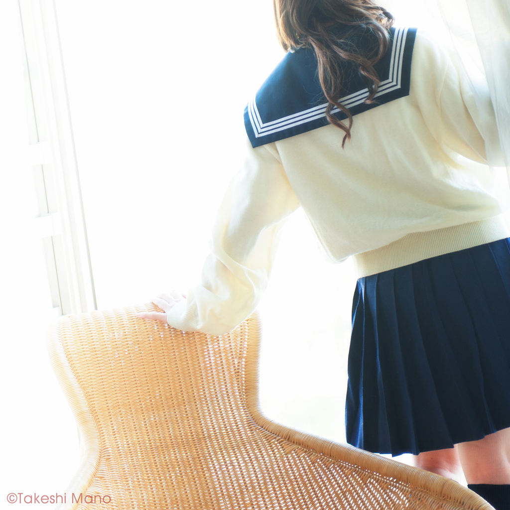 女子はなぜ寒い時期でも素足で過ごせるのか。