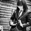 お手々が逆です