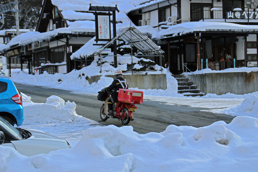 雪の日も