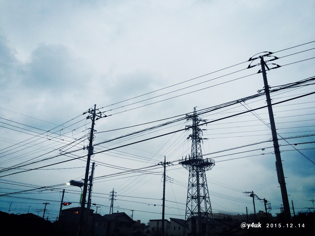 12.14くもり寒そうな鉄塔 〜10 days more