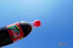 Coca-Cola to fly over the hot BlueSkyコーラ