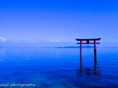 青の世界