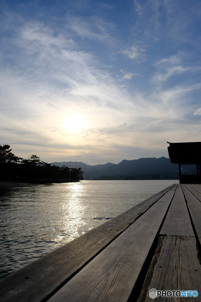 厳島