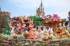 イースター　TDL正面