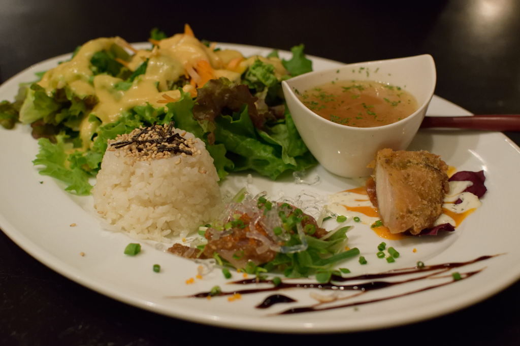 リザルゴ　プレートランチ