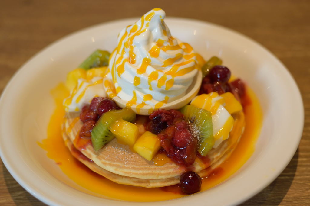南国フルーツのパンケーキ