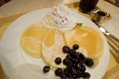 マノアパンケーキハウス ブルーベリーパンケーキ
