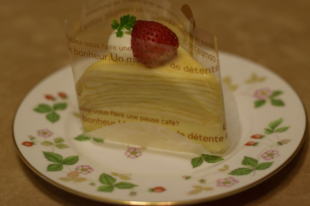 いちごのミルクレープ