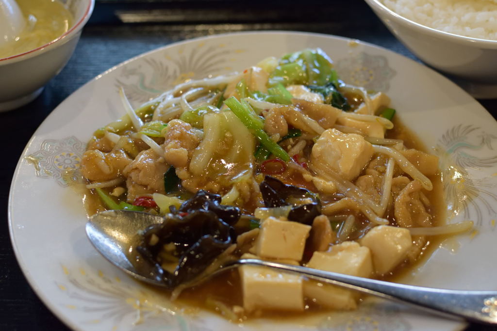 豚肉と野菜、豆腐の煮込み