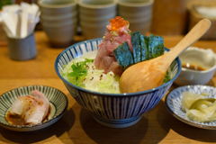 究極の海鮮丼