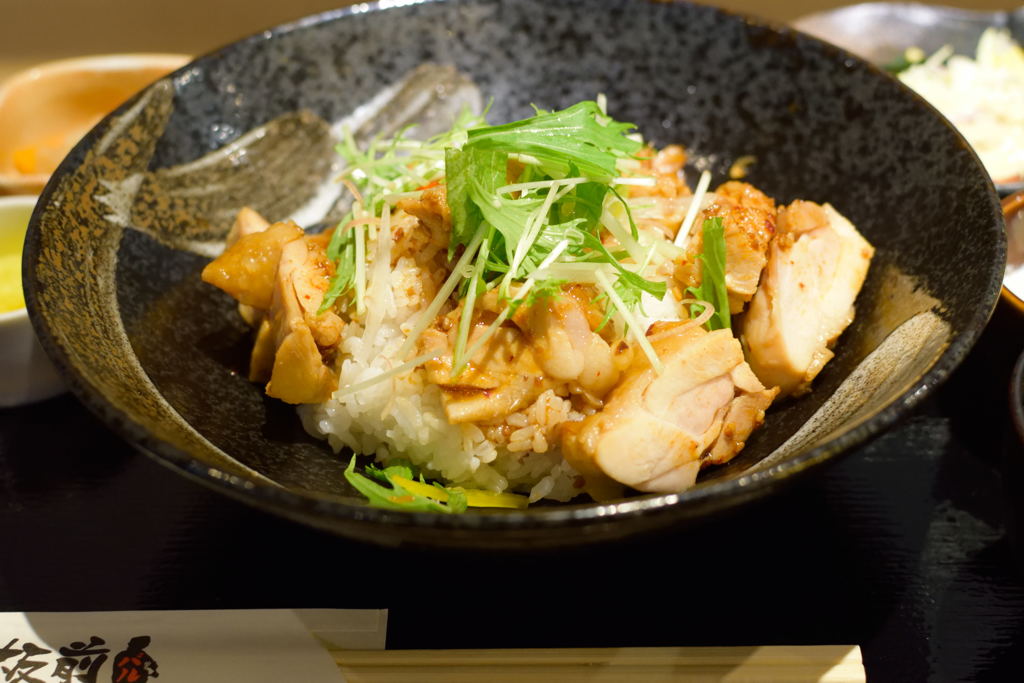 トリ辛味丼