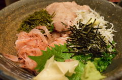 はなたれ　４色丼
