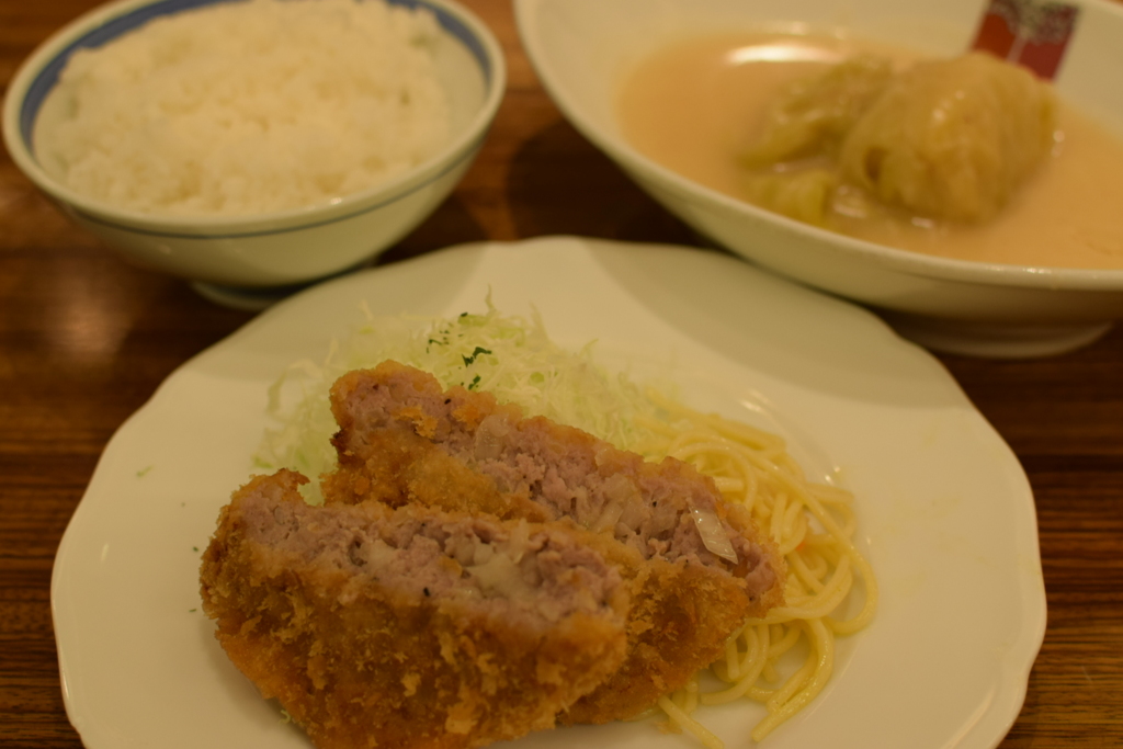 豚ミンチカツとロールキャベツシチュー