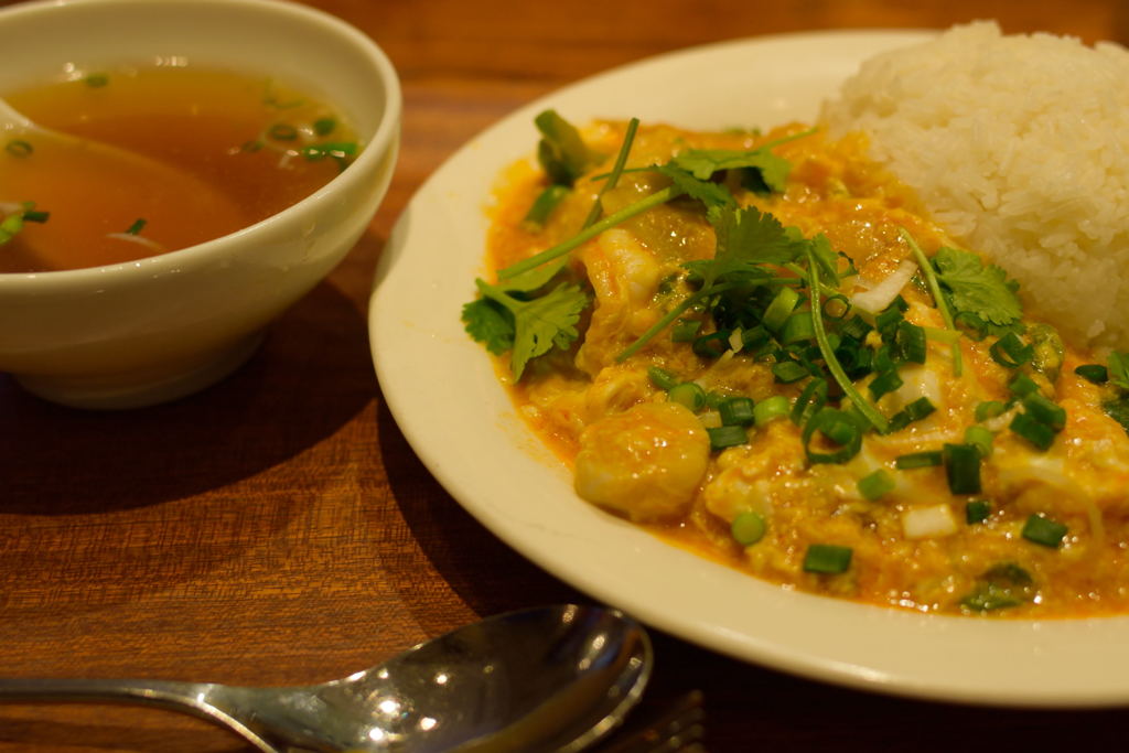シーフードの卵カレー炒めごはん