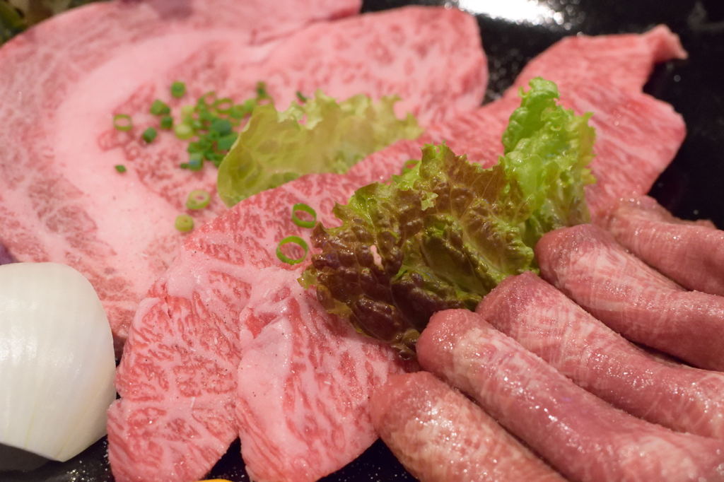 牛新　特上焼肉盛り合わせ