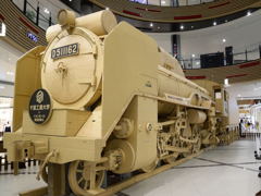 D51蒸気機関車 原寸段ボール模型