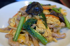 ランチ　豚肉ときくらげの卵炒め