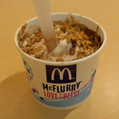 マックフルーリー　ワッフルチョコレート