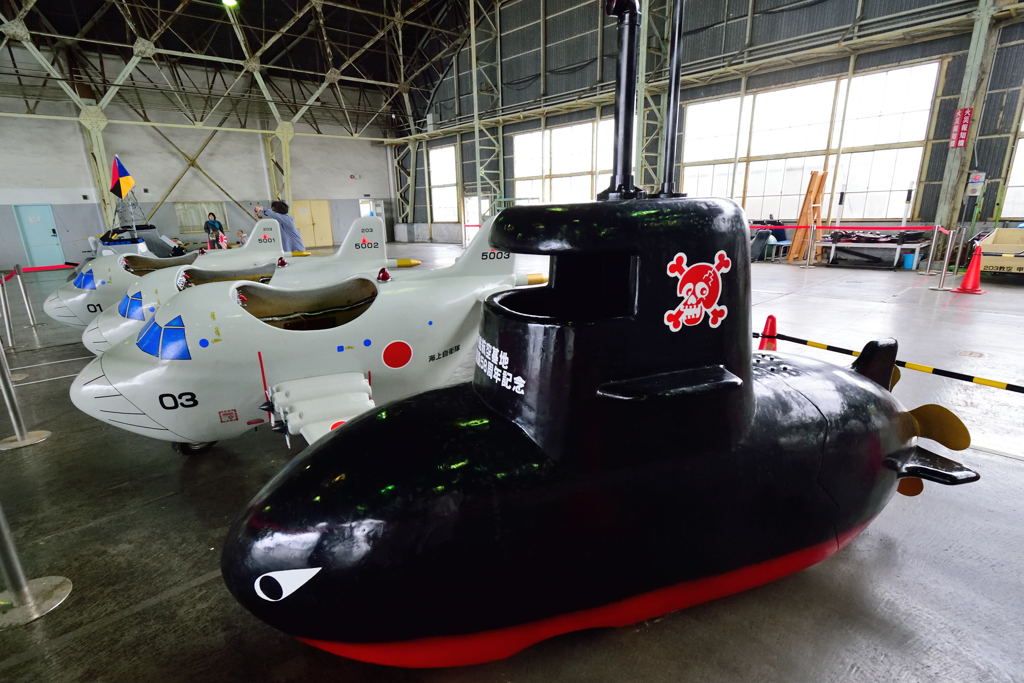 ミニP3-Cと潜水艦