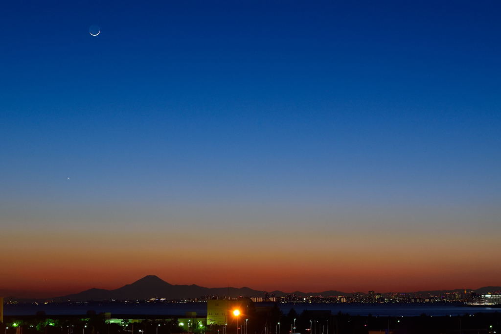 月、富士山、そして東京タワー