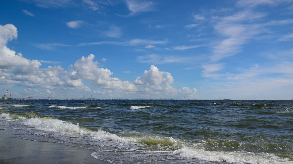 稲毛の浜　夏空