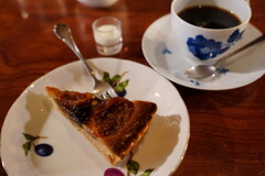 いちじくとプルーンのタルト