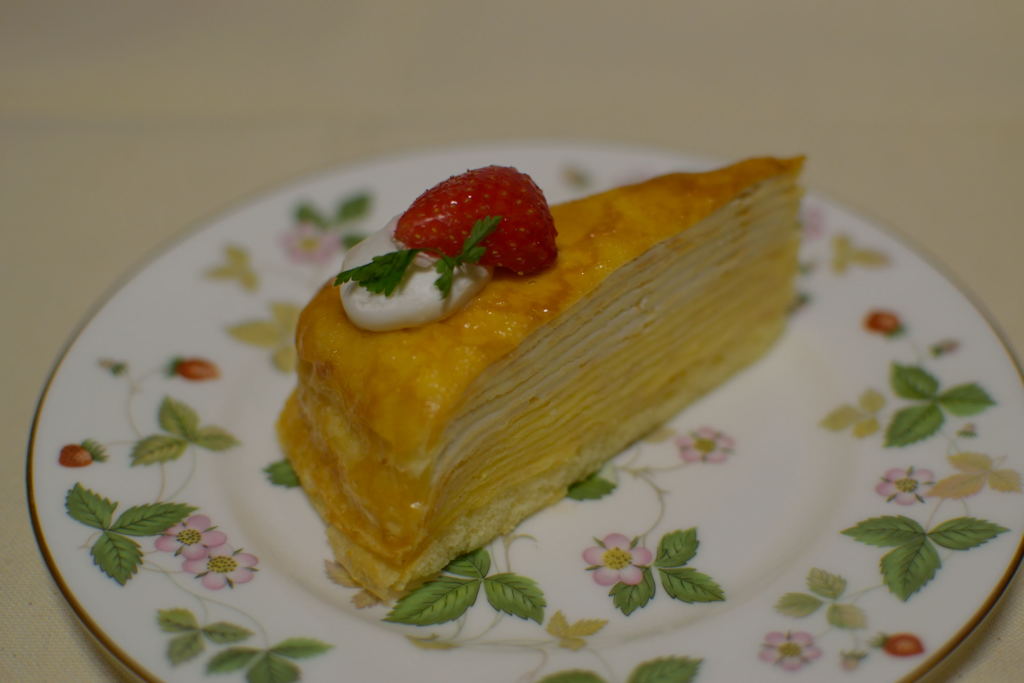 2種のクリームのミルクレープ
