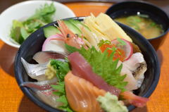 海鮮丼