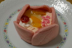 桜のフルーツケーキ