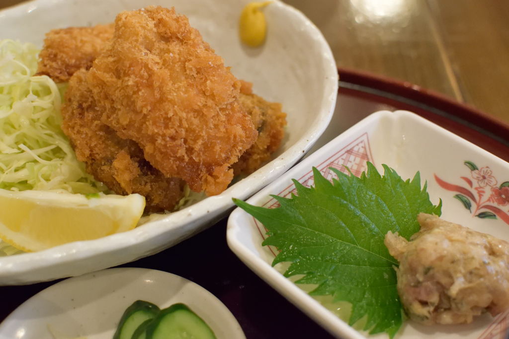 特大カキフライとマンダイフライ定食