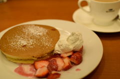いちごのホットケーキ