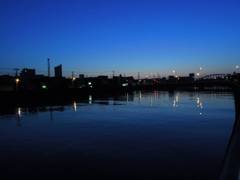 夕暮れ堤川トトモニ。