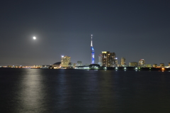 福岡タワー・ドーム・月