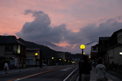 夕空に龍雲